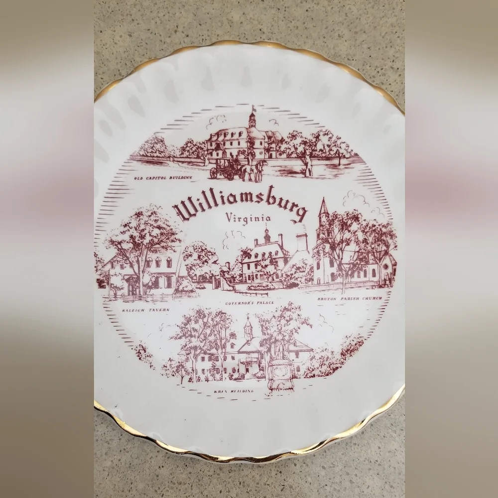 Vintage Souvenir Plate Williamsburg VA